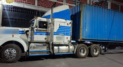Decomisan mercancía extranjera no acreditable en el Centro Histórico