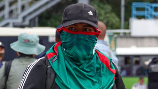 Normalistas realizan destrozos en caseta de Tlalpan