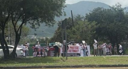 Protestan por presunto fraude inmobiliario y generan caos vial en la Carretera Nacional