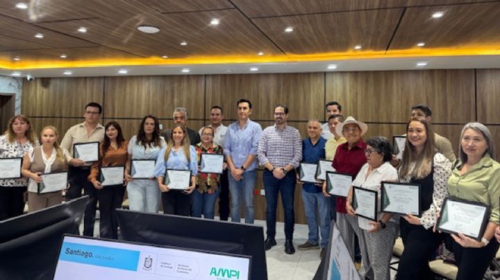 Santiago y AMPI impulsan la profesionalización de asesores inmobiliarios