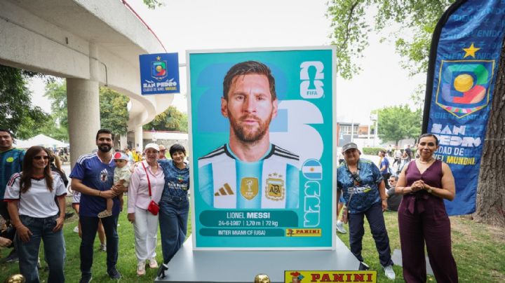 San Pedro se llena de futbol con estampas monumentales de Panini rumbo al Mundial 2026