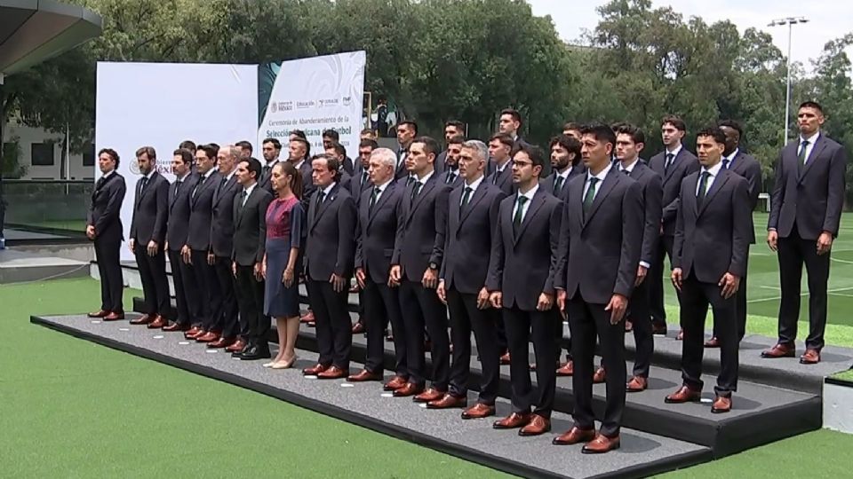 La presidenta Claudia Sheinbaum tomó protesta a los integrantes de la selección mexicana.