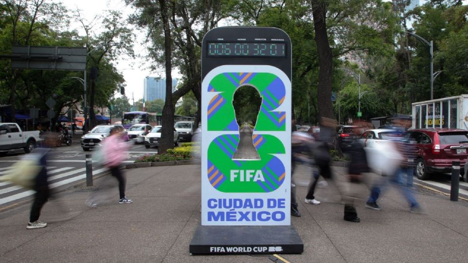 Reloj mundialista, a dos días del inicio de la Copa Mundial de la FIFA 2026 en Paseo de la Reforma.