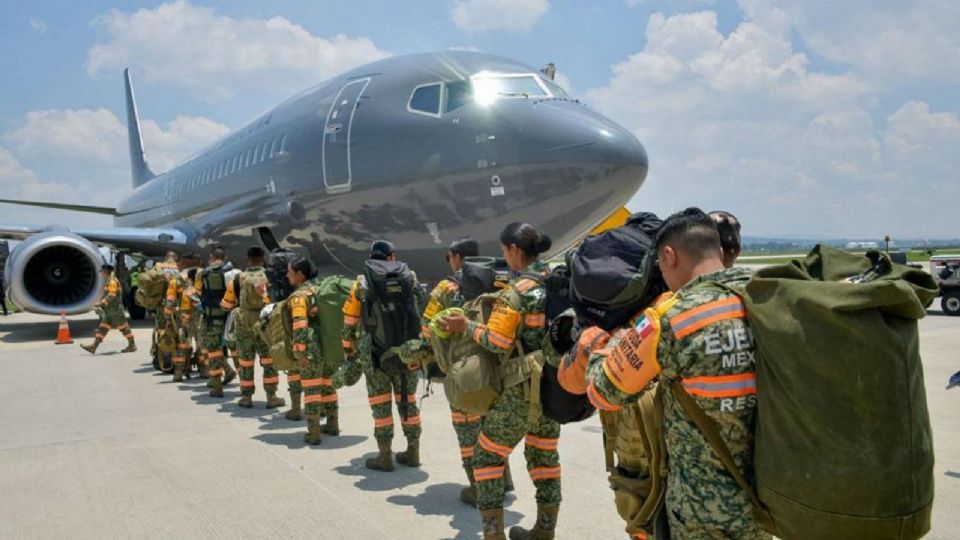 La Fuerza Aérea Mexicana mantiene un puente aéreo constante para el envío de suministros esenciales a Venezuela.