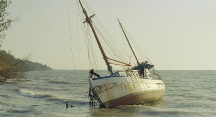 Naufragio en Indonesia deja un muerto y 24 desaparecidos