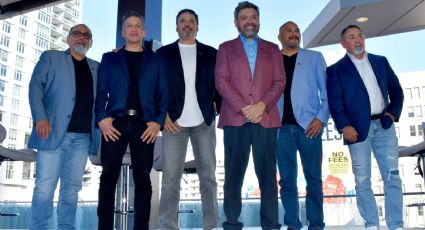 Intocable recibe estrella en el Paseo de la Fama de Hollywood