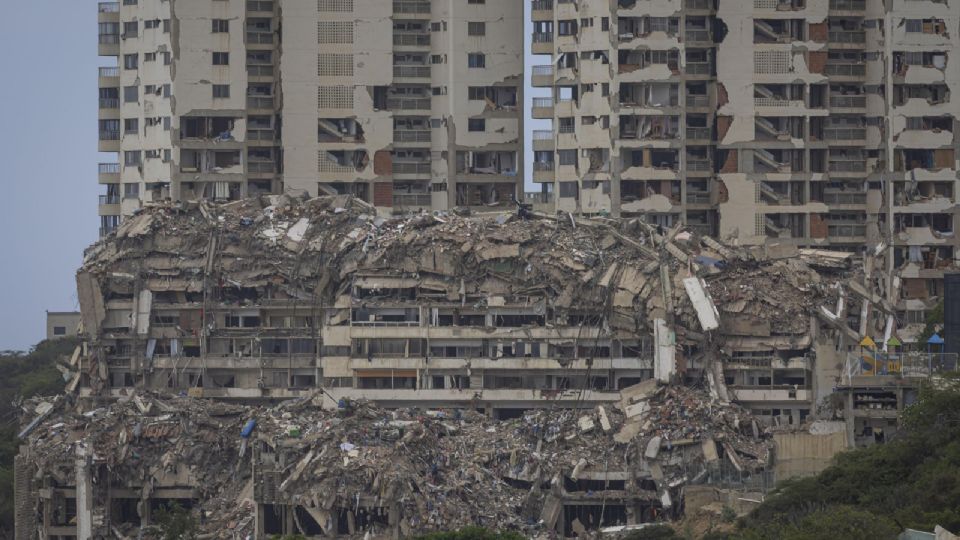 Venezuela enfrenta una tragedia con 4,930 muertos y miles de damnificados.