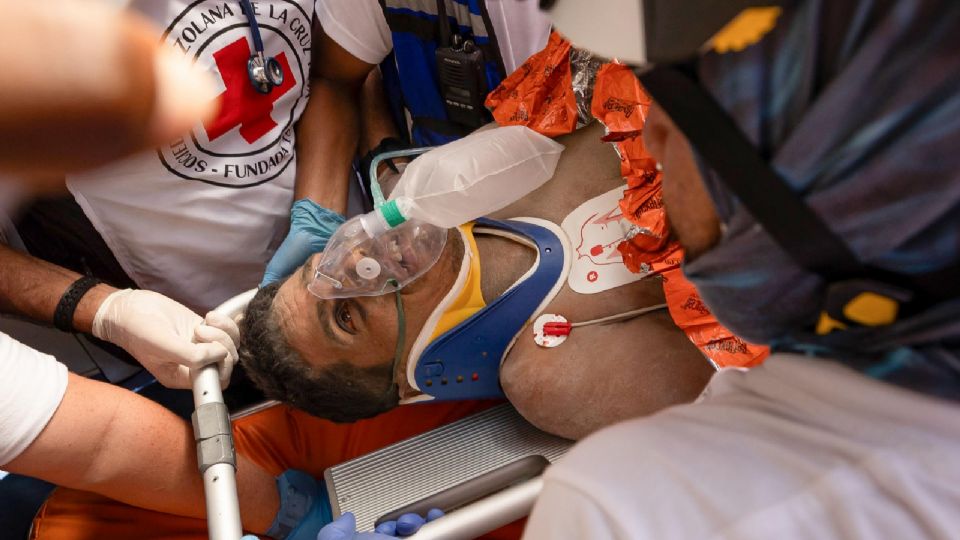 Rescatan a superviviente de los terremotos en Venezuela tras ocho días bajo los escombros.