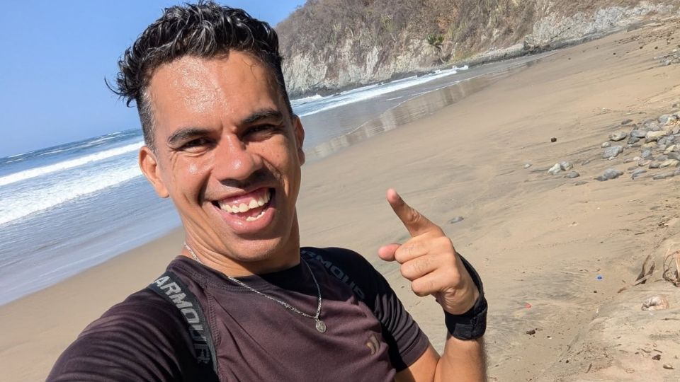 El activista denunció presuntas irregularidades en proyectos turísticos que afectan ecosistemas en Zihuatanejo.