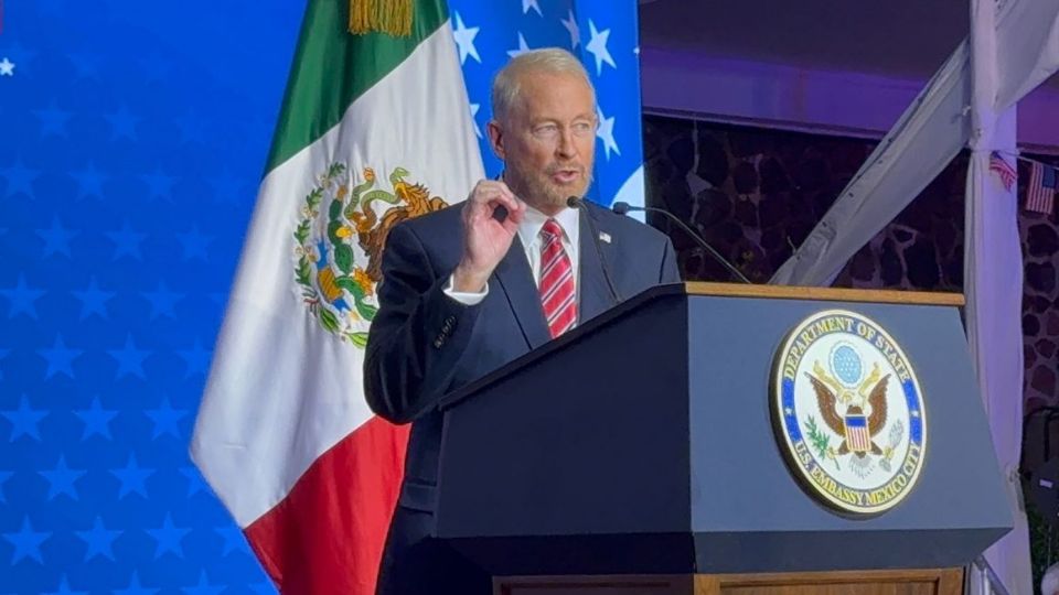 El embajador estadounidense en México, Ronald Johnson, difundió un mensaje en redes sociales donde reivindica el lema “America First”.