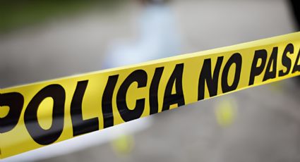 Choque entre dos autos y una motocicleta deja un fallecido