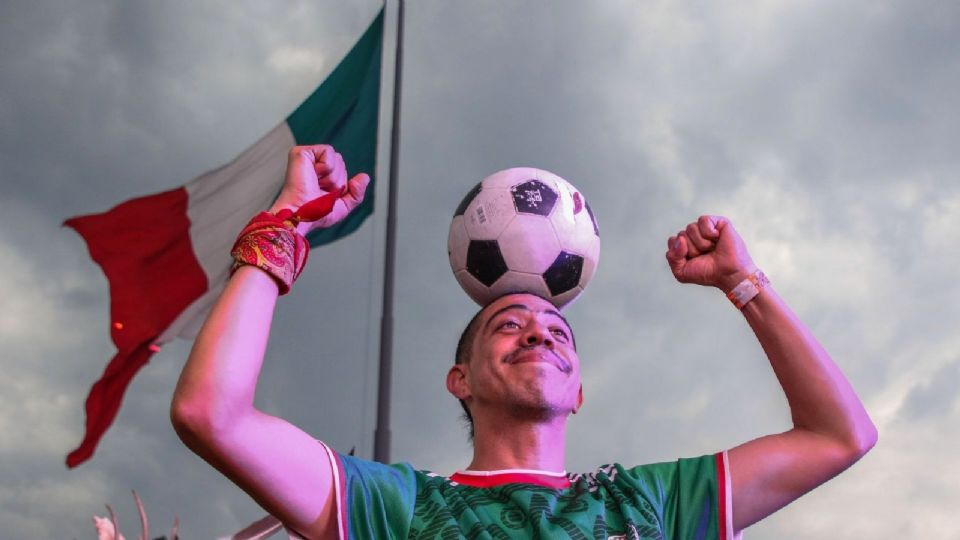 El partido histórico de octavos de final entre la Selección Mexicana y el combinado de Inglaterra está programado para arrancar en punto de las 18:00 horas.
