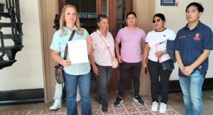Choferes protestan por falta de pago en Palacio de Gobierno