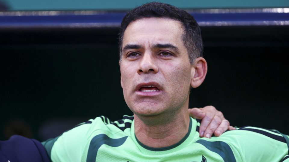 Rafael Márquez asume el compromiso de liderar al equipo tricolor tras su gestión como auxiliar técnico.