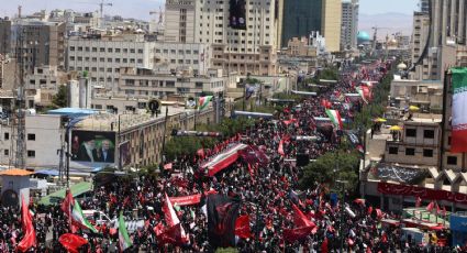 Irán despide a Jameneí con multitudinario funeral en Mashad