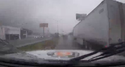 Lluvias sorprenden al sur de Monterrey; piden precaución en la Carretera Nacional